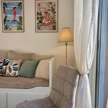 Terra I Cozy Wifi I Balcon & Parking アパート タランス