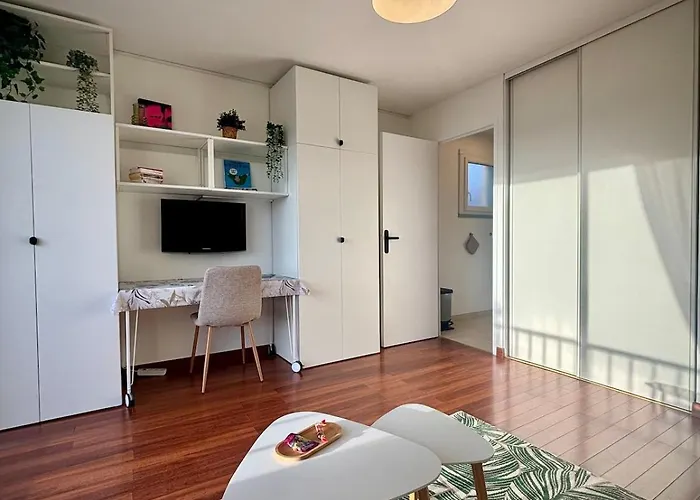 Terra I Cozy Wifi I Balcon & Parking * Talence